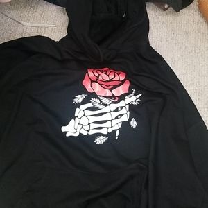 Oversized black hoodie, skeleton hand with rose